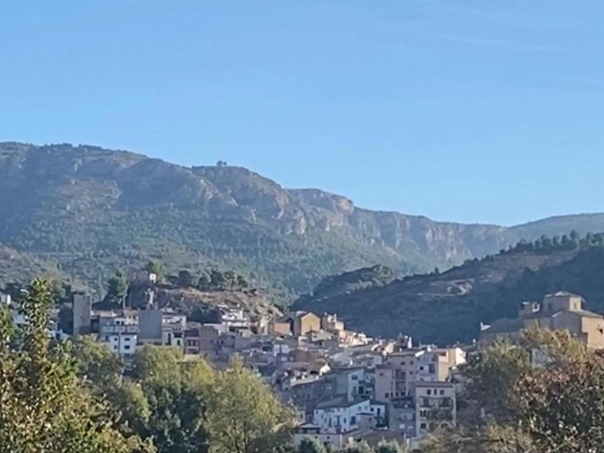 Cal Pintabotes - Apartamento Nuevo En Camarasa Dış mekan fotoğraf